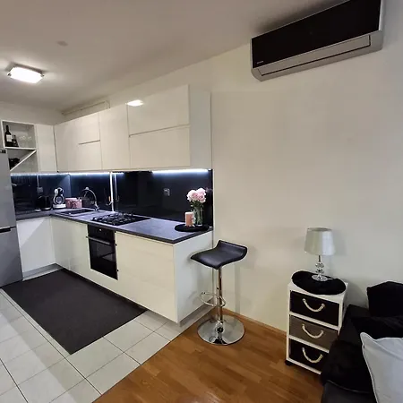 Tonka Апартаменты Шибеник