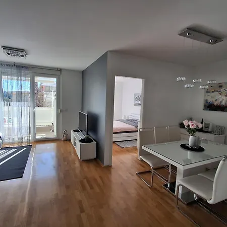 Apartment Tonka *